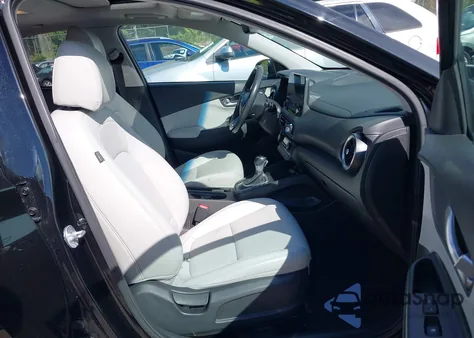 2022 Hyundai Kona Limited z USA, uszkodzony, nr VIN KM8K5CA3XNU849231